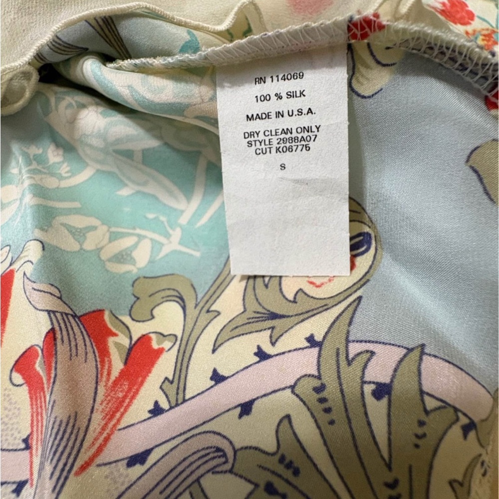 ⚡️FLASH SALE⚡️Y2K RARE Silk Floral Cami and Lacy Skirt Silk Set - Picture 3 of 6
